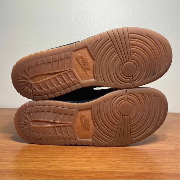 Jordan 1 Mid - Picture 6 of 9